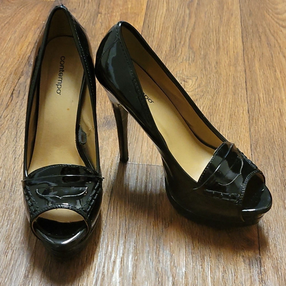 Classy peeptoe heels